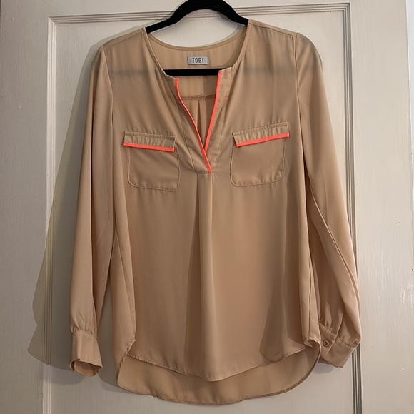 TOBI Blouse - Picture 1 of 8